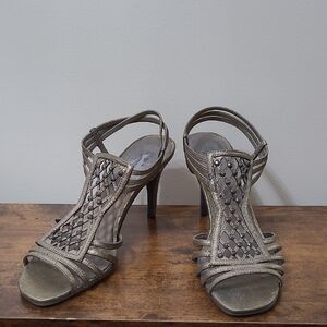 New York Transit Gold Strappy Heels with Black Undertone size 9